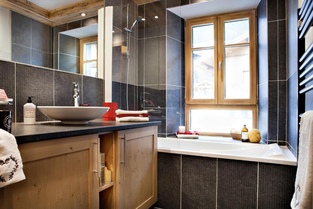 Cgh Residences & Spas Les Chalets D'Angele Châtel Rom bilde